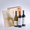 Drei Flaschen Wein mit Holzkiste La Regola Kollektion, Lauro, Strido, Vallino, Maremma Toskana