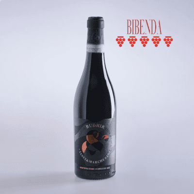Eine elegante Flasche Rotwein Rudhir Montepulciano D´Abruzzo