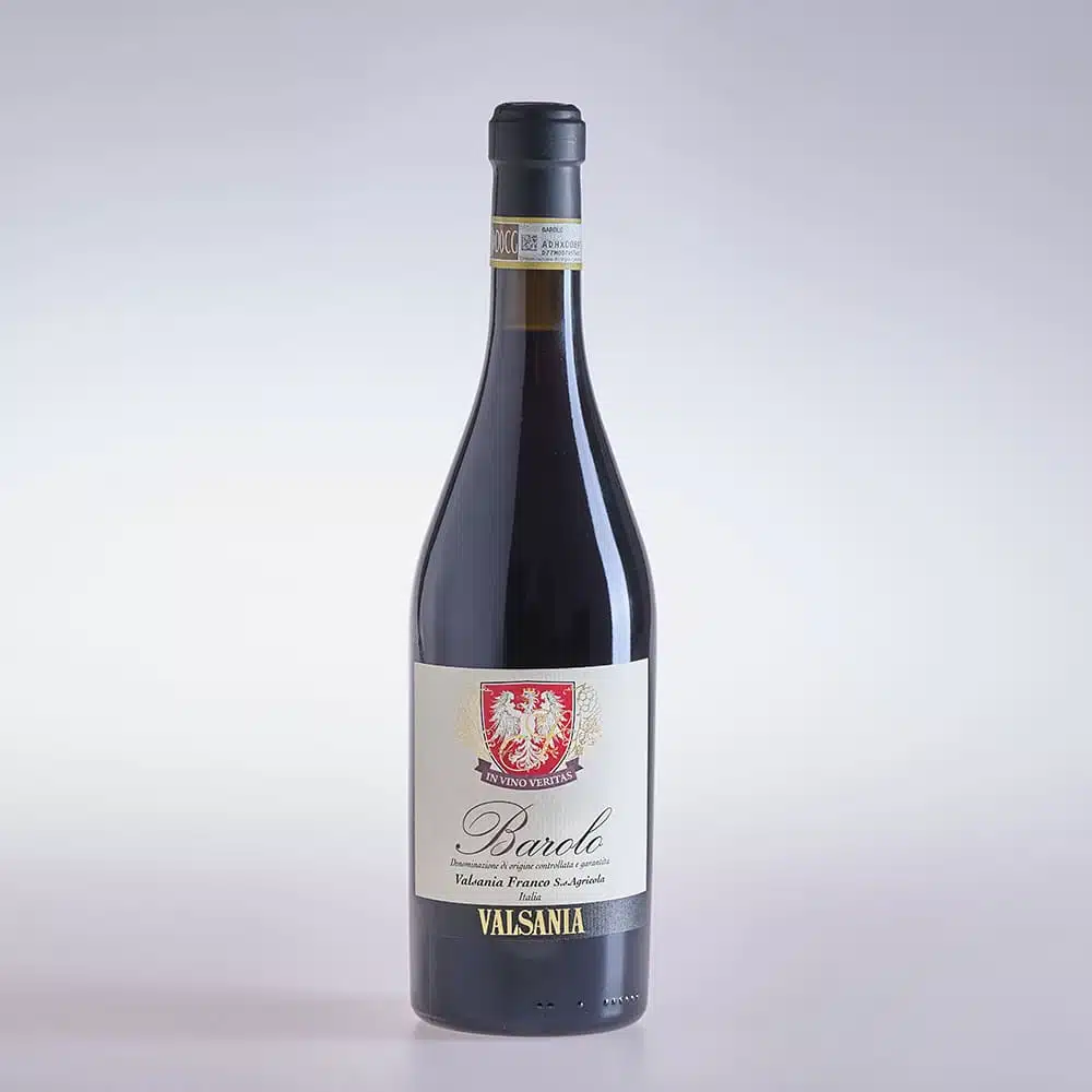 Fotoaufnahme zeigt Rotwein Barolo von Winzer Valsania