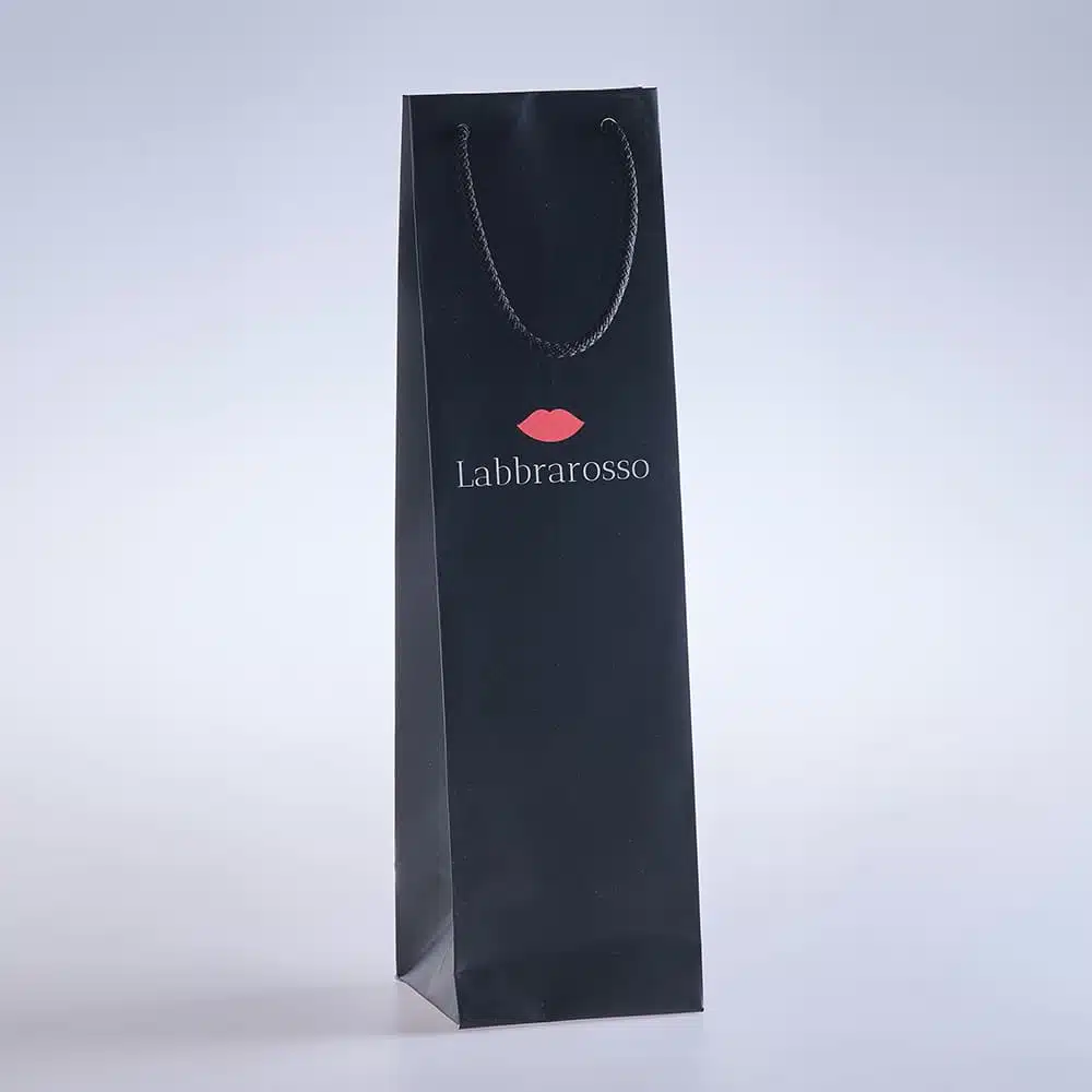 Fotoaufhname zeigt Geschenktasche "Labbrarosso"